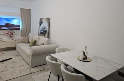 Аренда комфортной, меблированной 2-комнатной квартиры, 54 м², район Mamaia, Констанца, Румыния