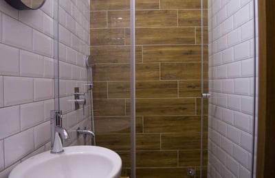 Miete einer gemütlichen 1-Zimmer-Wohnung, 47 m², mit großer Terrasse, Vračar, Belgrad, Serbien