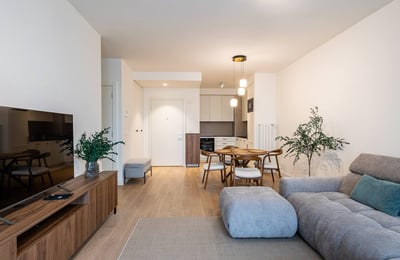 Alquiler de un apartamento absolutamente nuevo de 3 habitaciones, 76 m², en el complejo residencial premium BW Eterna, Belgrado, Serbia