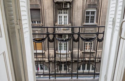 Location d’un appartement de 2 pièces, 60 m², en centre-ville, Belgrade, Serbie