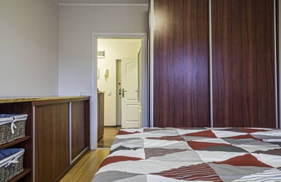 Alquiler de un apartamento cómodo de 2 habitaciones, 60 m², en Novi Beograd, Belgrado, Serbia