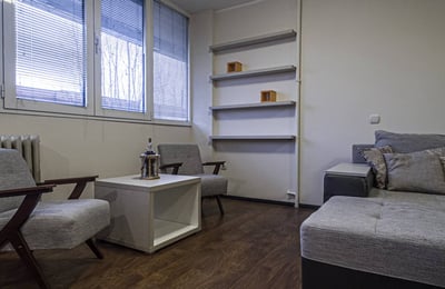 Alquiler de un apartamento cómodo de 2 habitaciones, 60 m², en Novi Beograd, Belgrado, Serbia