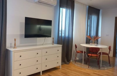 Alquiler de un apartamento absolutamente nuevo de 3 habitaciones, 60 m², en Zemun, Belgrado, Serbia