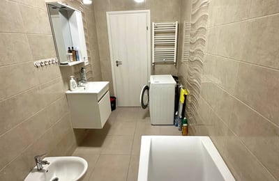 Rent of a spacious, comfortable 2-room apartment, Bucharest, Romania