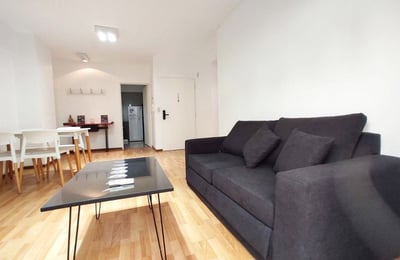 Alquiler de cómodo apartamento de 3 habitaciones 90 m², Las Cañitas, Buenos Aires, Argentina
