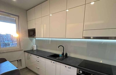 Location d’un appartement meublé 37 m² près du parc, Grzegórzki, Cracovie, Pologne