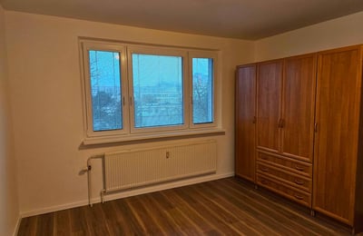 Alquiler de amplio apartamento de 3 habitaciones, Petržalka, Bratislava, Eslovaquia