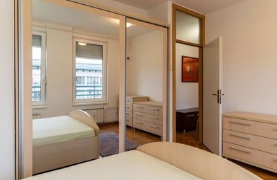 Rent of bright 3-room apartment 92 m², New Belgrade, Belgrade, Serbia