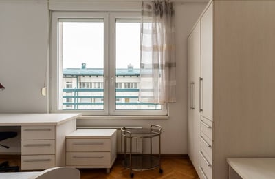 Rent of bright 3-room apartment 92 m², New Belgrade, Belgrade, Serbia