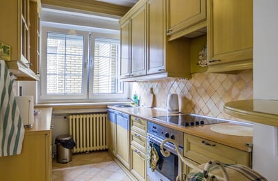 Location d’un appartement spacieux de 3 pièces 108 m² en centre-ville, Belgrade, Serbie