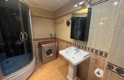 Rent of a bright and spacious 3-room apartment, 100 m², first sea line, St. Constantine and Helena, Varna, Bulgaria