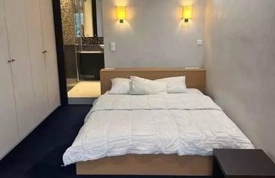 Rent of a furnished 2-room apartment, 60 m², Paris 16th arrondissement, France