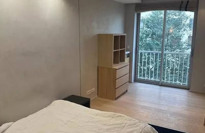 Rent of a furnished 2-room apartment, 60 m², Paris 16th arrondissement, France