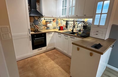 Alquiler de un apartamento amplio y luminoso de 2 habitaciones, 90 m², Varna, Bulgaria