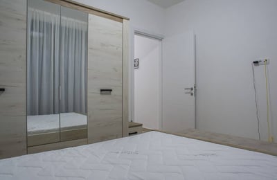 Location d’un appartement confortable de 3 pièces, 60 m², quartier Voždovac, Belgrade, Serbie