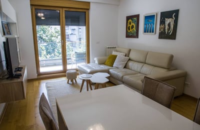 Alquiler de apartamento de 2 habitaciones, 57 m², en el complejo residencial premium Central Garden, Belgrado, Serbia