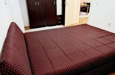 Alquiler de un apartamento acogedor de 2 habitaciones, 60 m², distrito Voždovac, Belgrado, Serbia