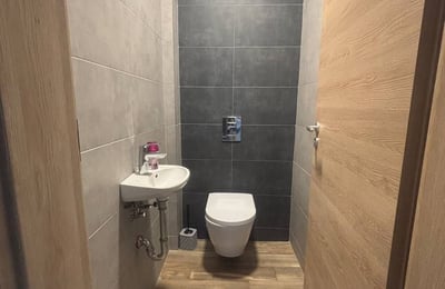 Miete eines geräumigen 3-Zimmer-Apartments, St. Konstantin und Helena, Varna, Bulgarien