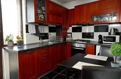 Rent of a cozy 2-room apartment, 52 m², with Dâmbovița River view, city center, Bucharest, Romania