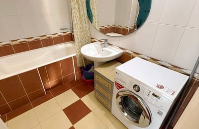 Rent of a cozy two-room apartment in the city center, Chișinău, Moldova