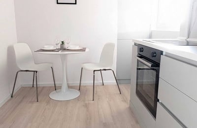 Miete einer großen und geräumigen Zweizimmerwohnung, Bukarest, Rumänien