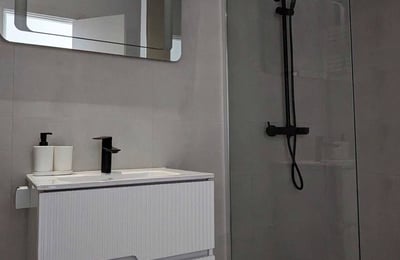 Miete einer großen und geräumigen Zweizimmerwohnung, Bukarest, Rumänien