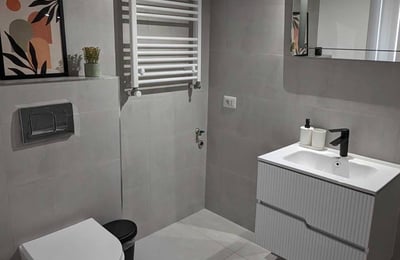 Miete einer großen und geräumigen Zweizimmerwohnung, Bukarest, Rumänien