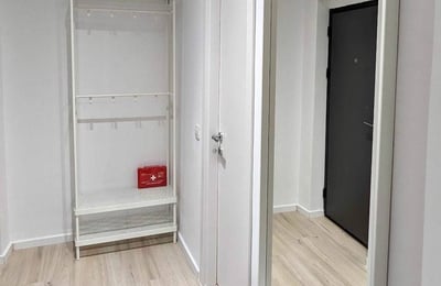 Miete eines möblierten Studios mit Parkplatz, Bukarest, Rumänien