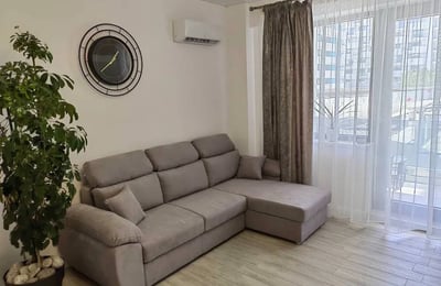 Location d’un studio confortable, 45 m², quartier Mamaia, Constanța, Roumanie