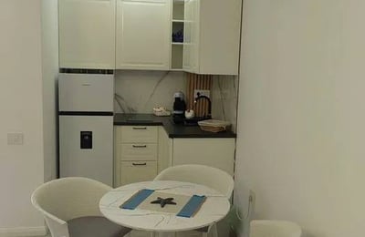 Location d’un studio confortable, 45 m², quartier Mamaia, Constanța, Roumanie