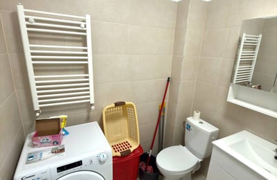 Miete einer neuen Zweizimmerwohnung, Erstbezug, Bukarest, Rumänien