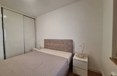 Location d’un appartement totalement neuf de deux pièces dans une résidence moderne, 47 m², zone de Zemun, Belgrade, Serbie