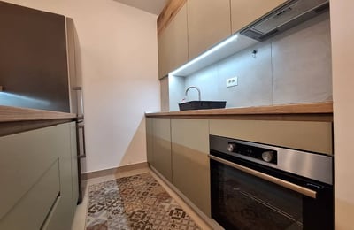 Location d’un appartement totalement neuf de deux pièces dans une résidence moderne, 47 m², zone de Zemun, Belgrade, Serbie