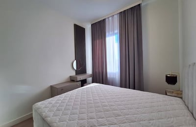 Miete einer absolut neuen, stilvollen Dreizimmerwohnung im Premium-Wohnkomplex BW Sole, 79 m², Belgrad, Serbien