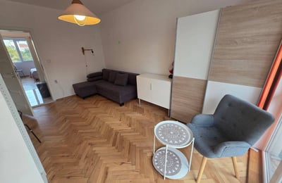 Rent of a bright, cozy three-room apartment in the city center, Burgas, Bulgaria