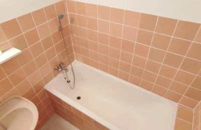 Аренда меблированной двухкомнатной квартиры в центре города, 65 м², Братислава, Словакия