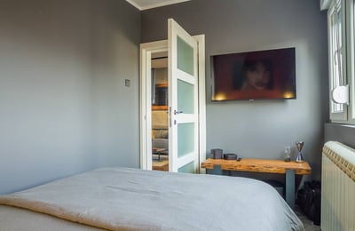 Аренда современной двухкомнатной квартиры рядом с парком Ташмайдан, 43 м², Белград, Сербия