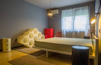 Location d’un appartement spacieux et élégant de trois pièces en centre-ville, 105 m², Belgrade, Serbie