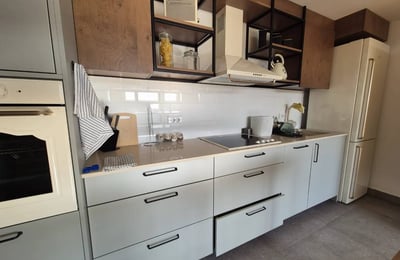 Rent of a new three-room apartment, 76 m², Vračar, Belgrade, Serbia