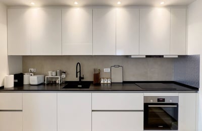 Rent of a bright four-room apartment in the premium BW Verde residential complex, 105 m², Belgrade, Serbia