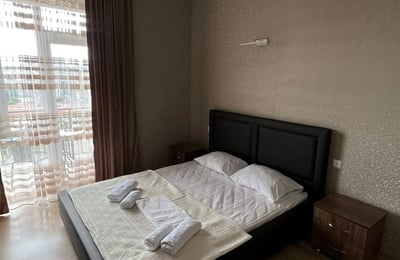 Location d’un appartement lumineux, 90 m², Batoumi, Géorgie