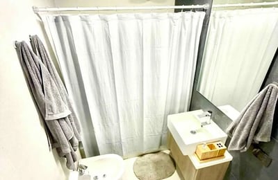 Miete einer geräumigen, modernen Zweizimmerwohnung, 60 m², Palermo Hollywood, Buenos Aires, Argentinien