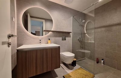 Rent of an absolutely new three-room apartment in the premium BW Sensa residential complex, 74 m², Belgrade, Serbia