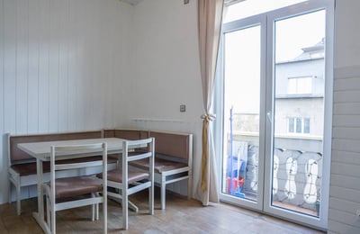 Location d’un appartement en duplex en face du parc Tašmajdan, 52 m², Belgrade, Serbie