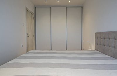 Аренда двухкомнатной квартиры рядом с рынком, 42 м², Врачар, Белград, Сербия