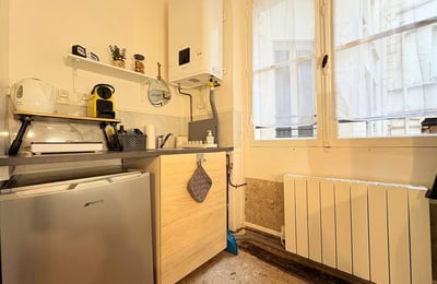 Аренда студии после ремонта, 14 м², Париж, 5-й округ, Франция