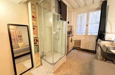 Аренда студии после ремонта, 14 м², Париж, 5-й округ, Франция