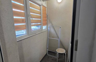 Аренда меблированной двухкомнатной квартиры, 50 м², Бухарест, сектор 3, Румыния