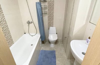 Miete einer warmen und gepflegten Einzimmerwohnung, 50 m², Chișinău, Stadtzentrum, Moldau