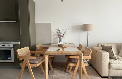 Alquiler de un apartamento de dos habitaciones en un complejo residencial premium, 53 m², Belgrado, Dorćol, Serbia